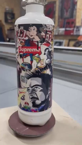 Extincteur décoratif design graphé par un artiste. Extincteur pop culture - Vegas - NBA - Gulf Oil - Alpine ...